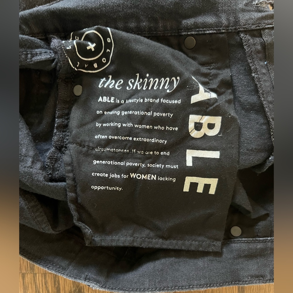 ABLE Distressed‎ Skinny Jean - Picture 5 of 6